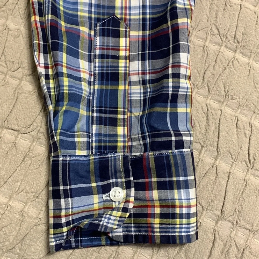 Frank & Eileen Barry Women’s Tailored Fit Plaid Medium Button-Up Shirt Western
